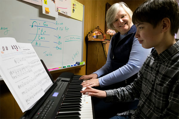 Sister-Brenda-Fritz-DC-with-music-student